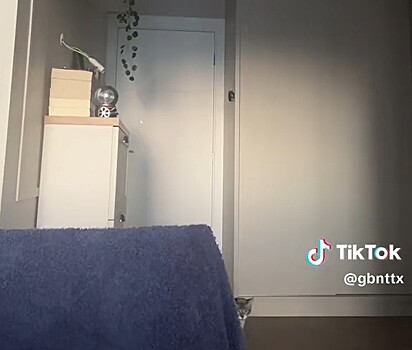 Banks doesn’t like to feel alone. 
