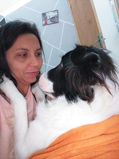 Maria loves Theo so much. 